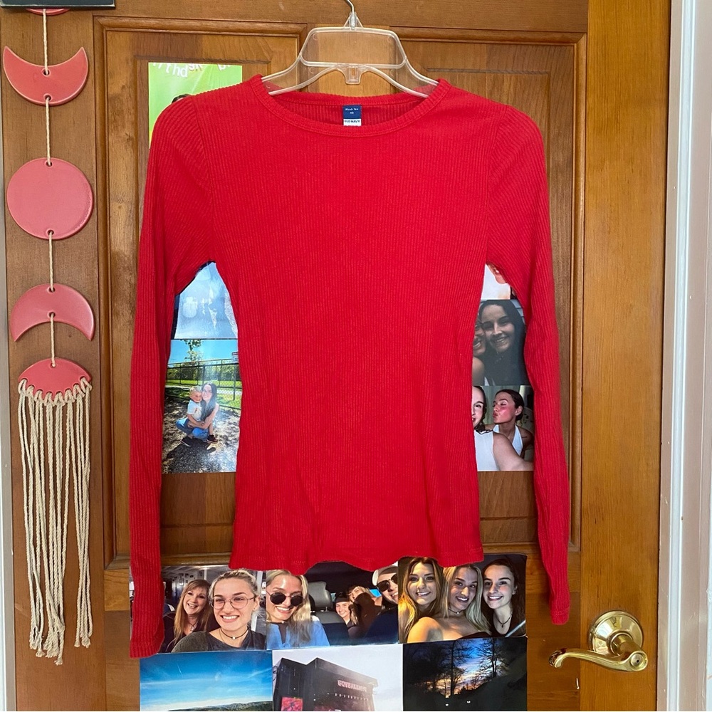 Old Navy Vibrant Red Ribbed Tee